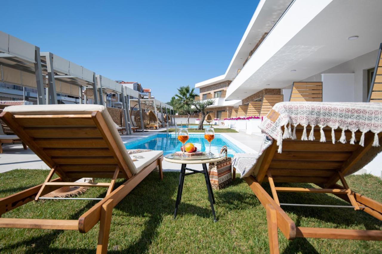 Imagine Luxury Suites Nikiti  Luaran gambar