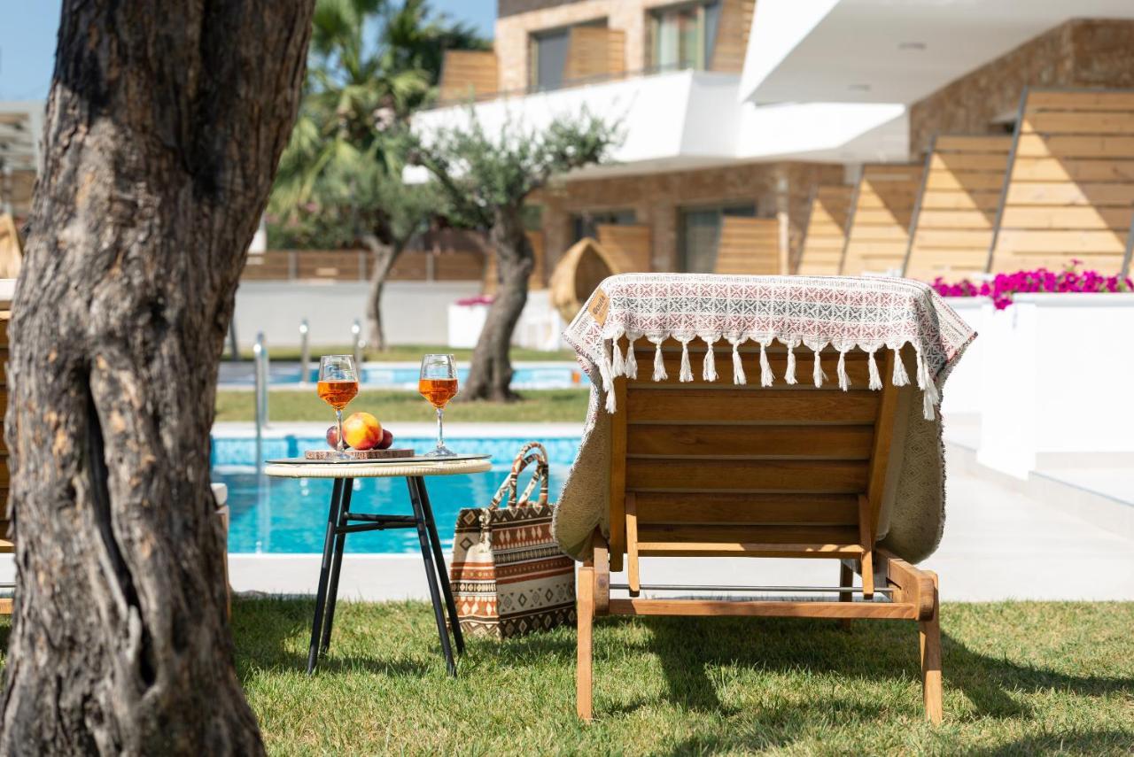 Imagine Luxury Suites Nikiti  Luaran gambar