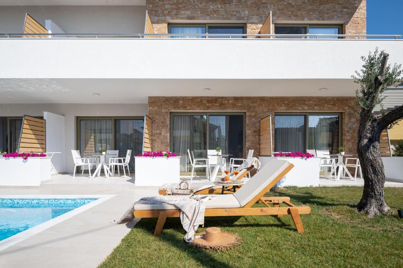 Imagine Luxury Suites Nikiti  Luaran gambar