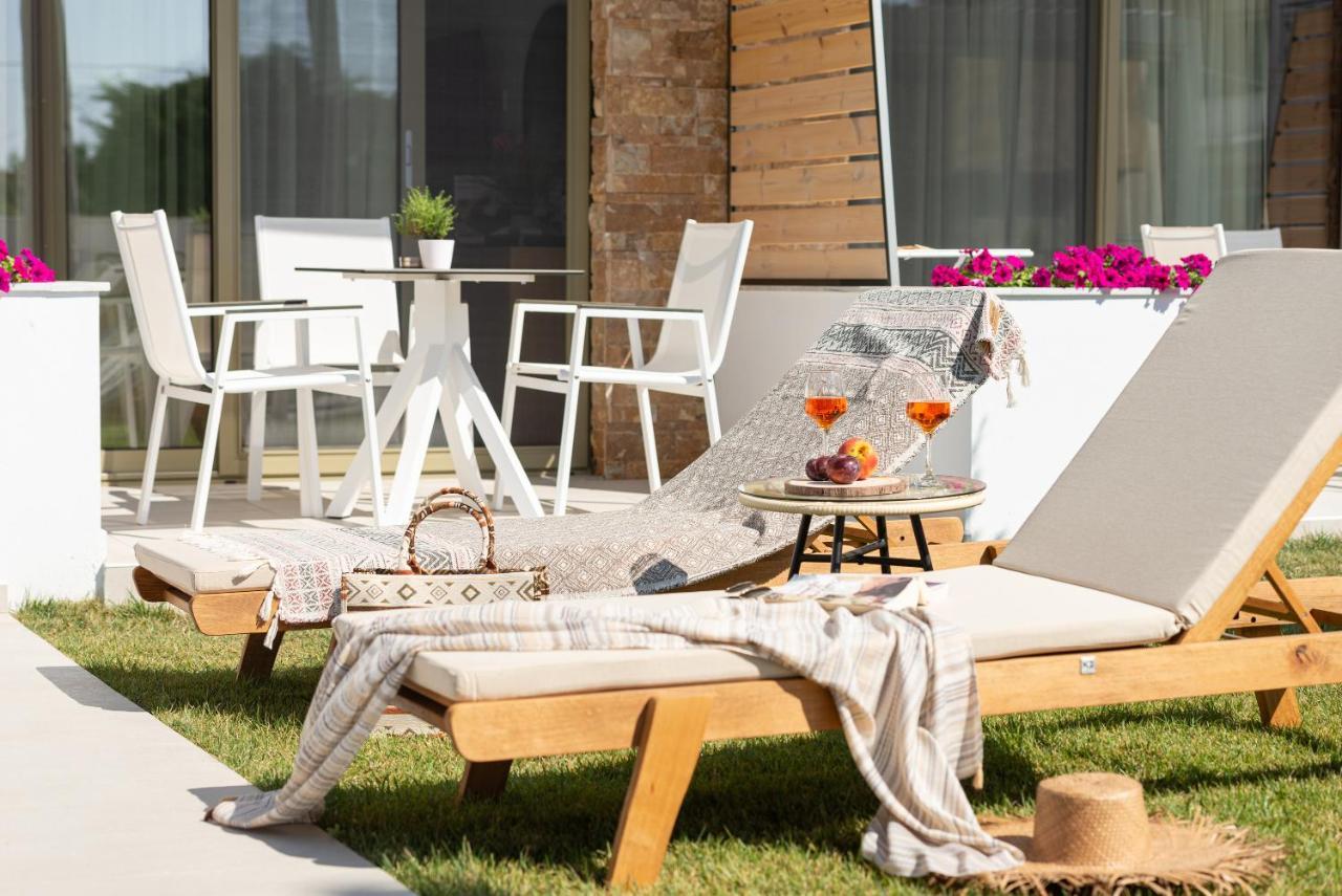 Imagine Luxury Suites Nikiti  Luaran gambar