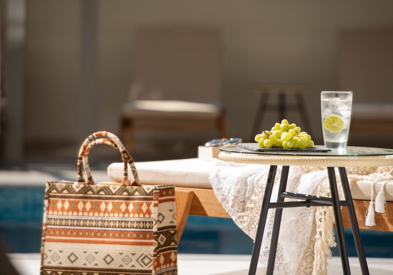 Imagine Luxury Suites Nikiti  Luaran gambar