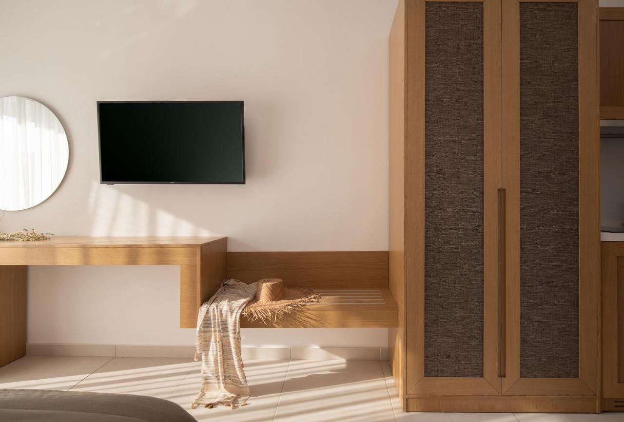 Imagine Luxury Suites Nikiti  Luaran gambar