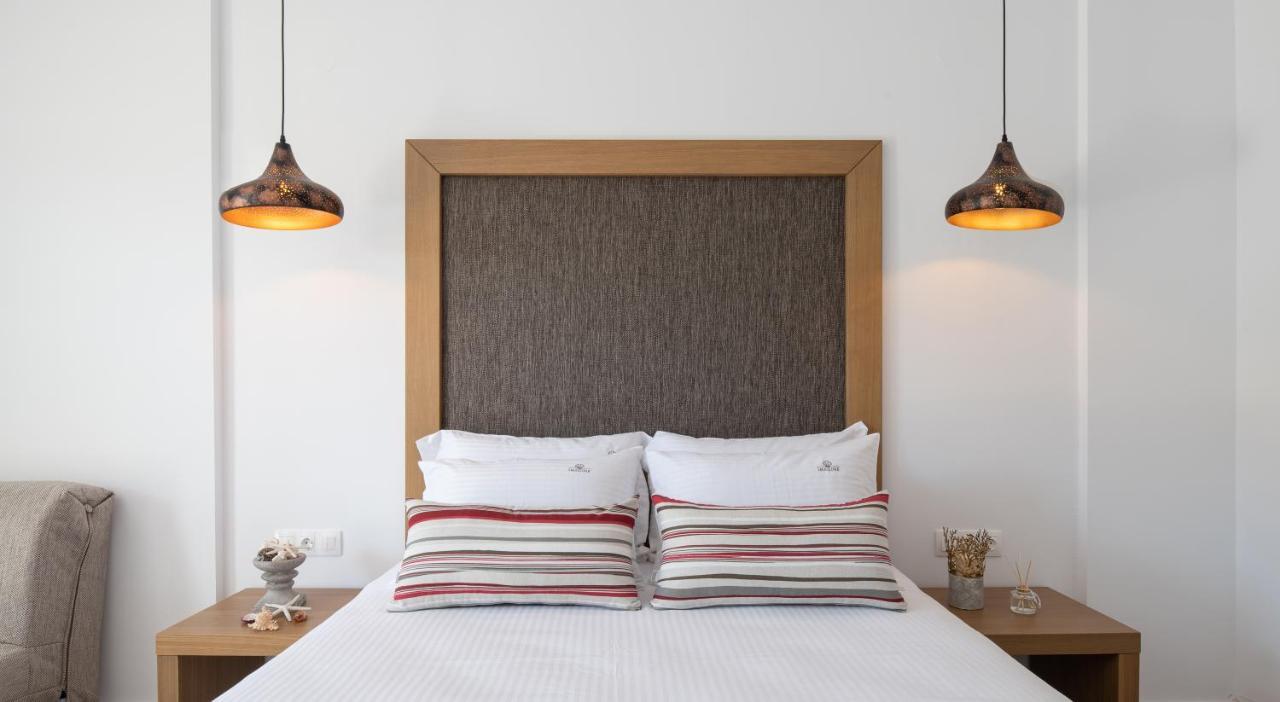Imagine Luxury Suites Nikiti  Luaran gambar