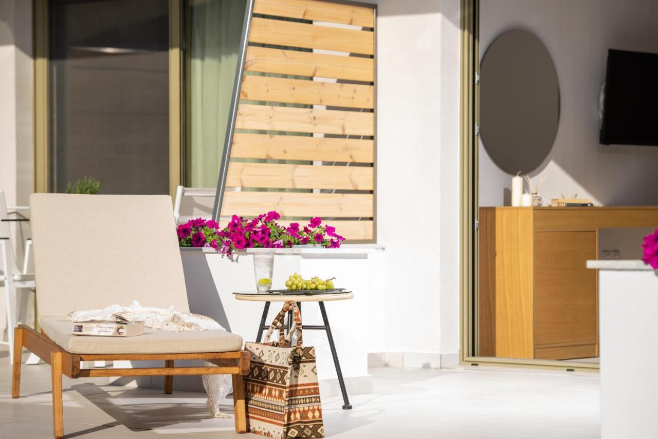 Imagine Luxury Suites Nikiti  Luaran gambar