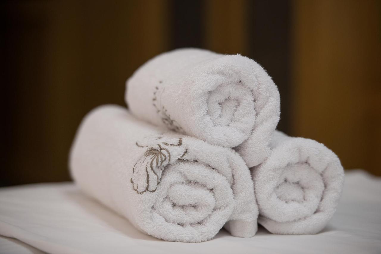 Imagine Luxury Suites Nikiti  Luaran gambar