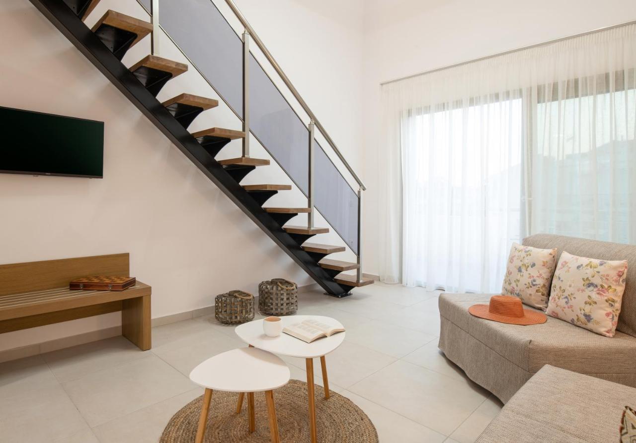 Imagine Luxury Suites Nikiti  Luaran gambar