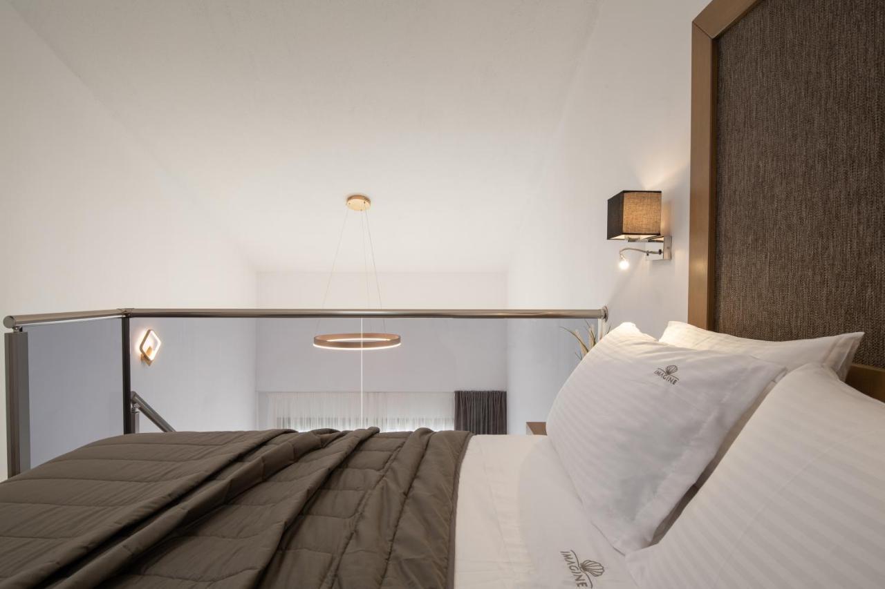 Imagine Luxury Suites Nikiti  Luaran gambar