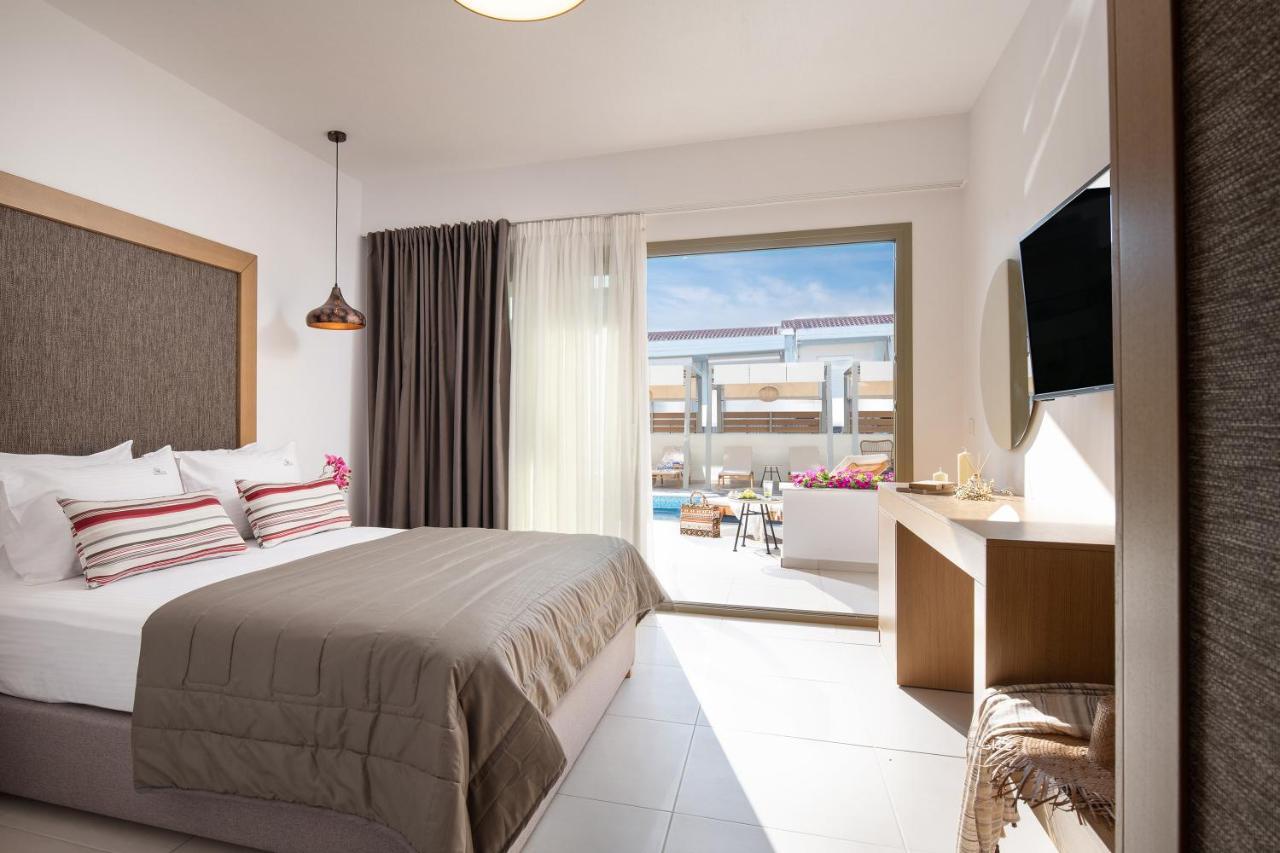 Imagine Luxury Suites Nikiti  Luaran gambar