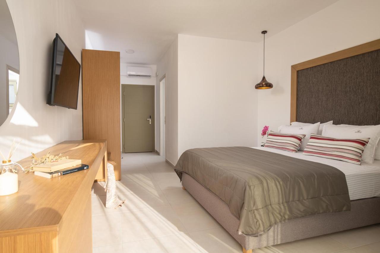 Imagine Luxury Suites Nikiti  Luaran gambar